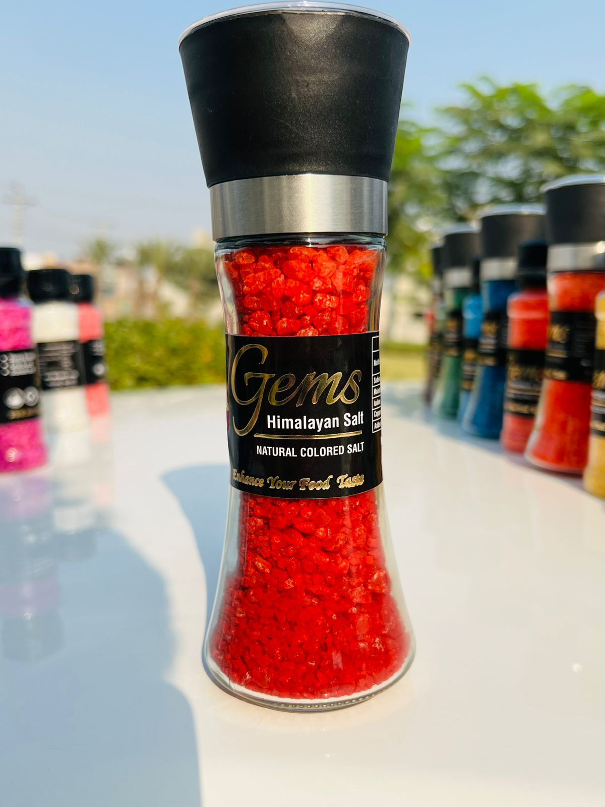 Gems Bold Red Colored Himalayan Salt With Grinder